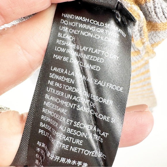 ✅ Anthropologie Women's Grey Orange Off-Shoulder Sweater Size SMALL - Picture 8 of 11